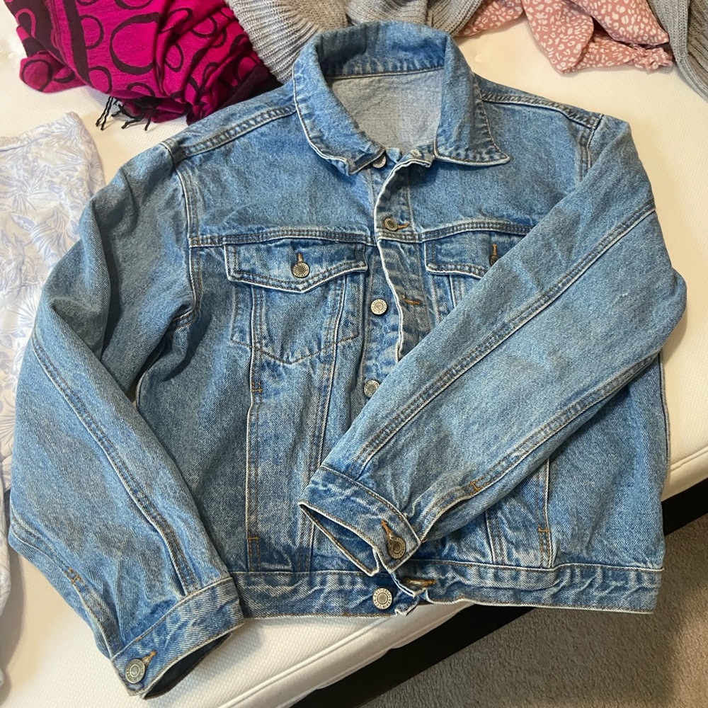 Brandy Melville denim jacket